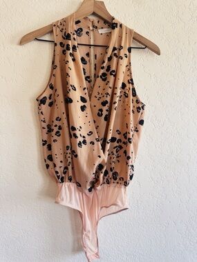 LUSH | leopard bodysuit | S